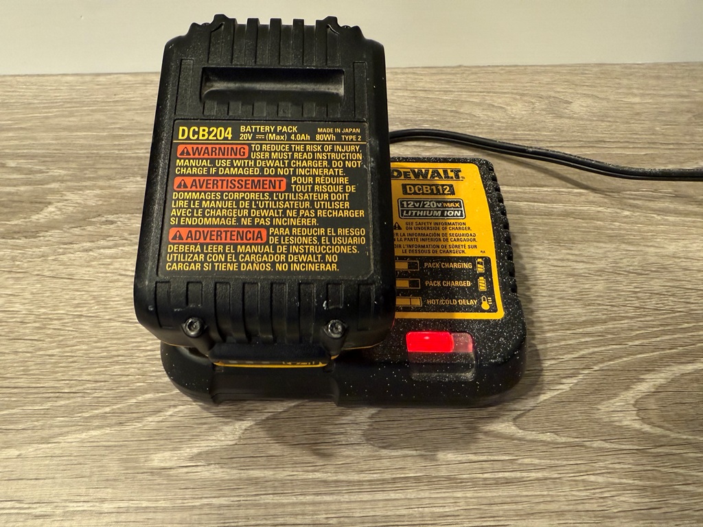 Dewalt charger solid red light 1