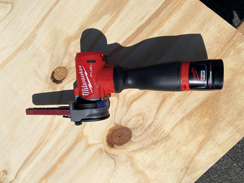 Milwaukee M12 Bandfile