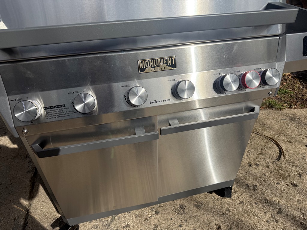 Monument Eminence 605