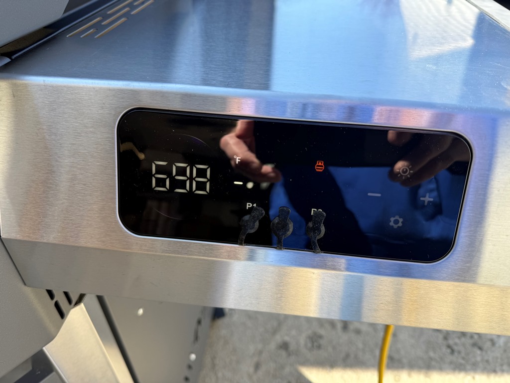 Monument Eminence 605