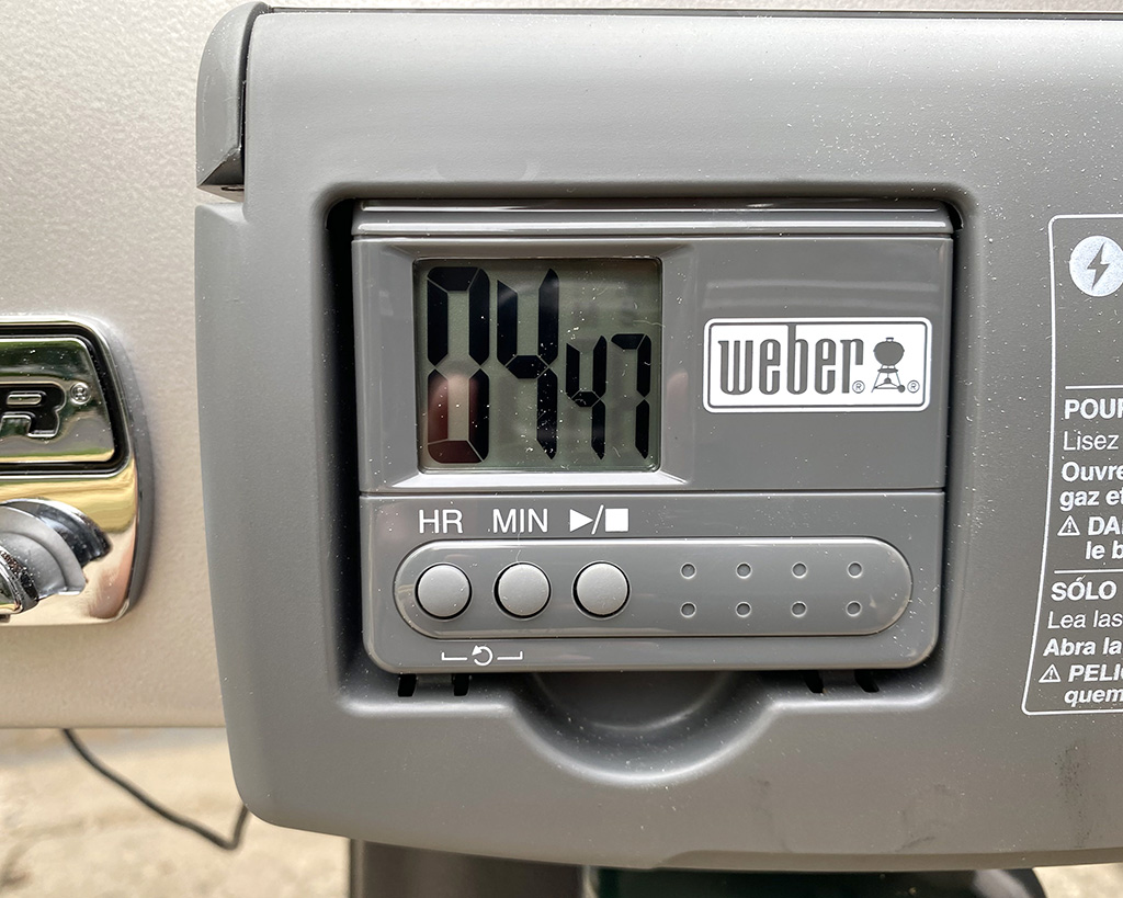 Weber Performer Deluxe Built-in Timer